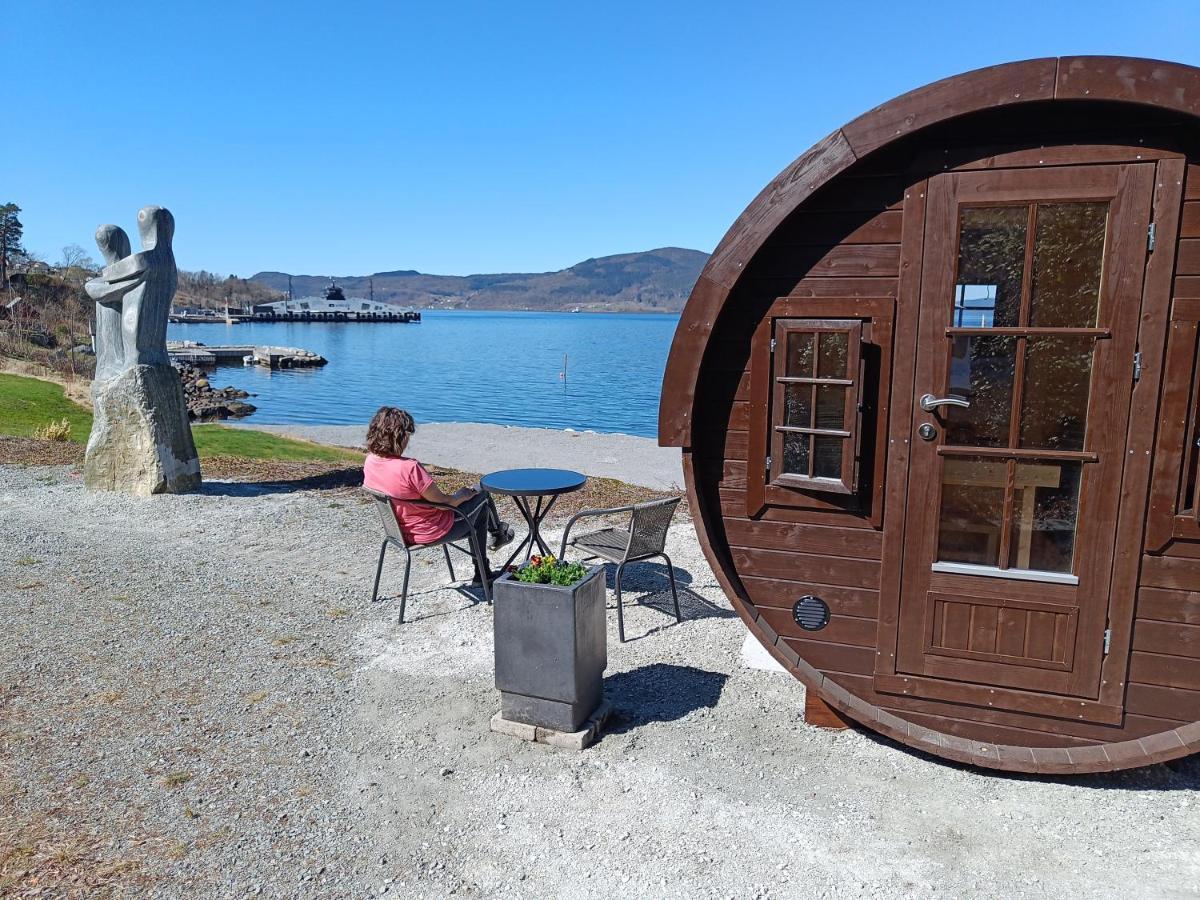 Sleeping Barrel Lodge Smaken Av Ryfylke Event As, Drives Ikke Som Hotell Hjelmeland المظهر الخارجي الصورة