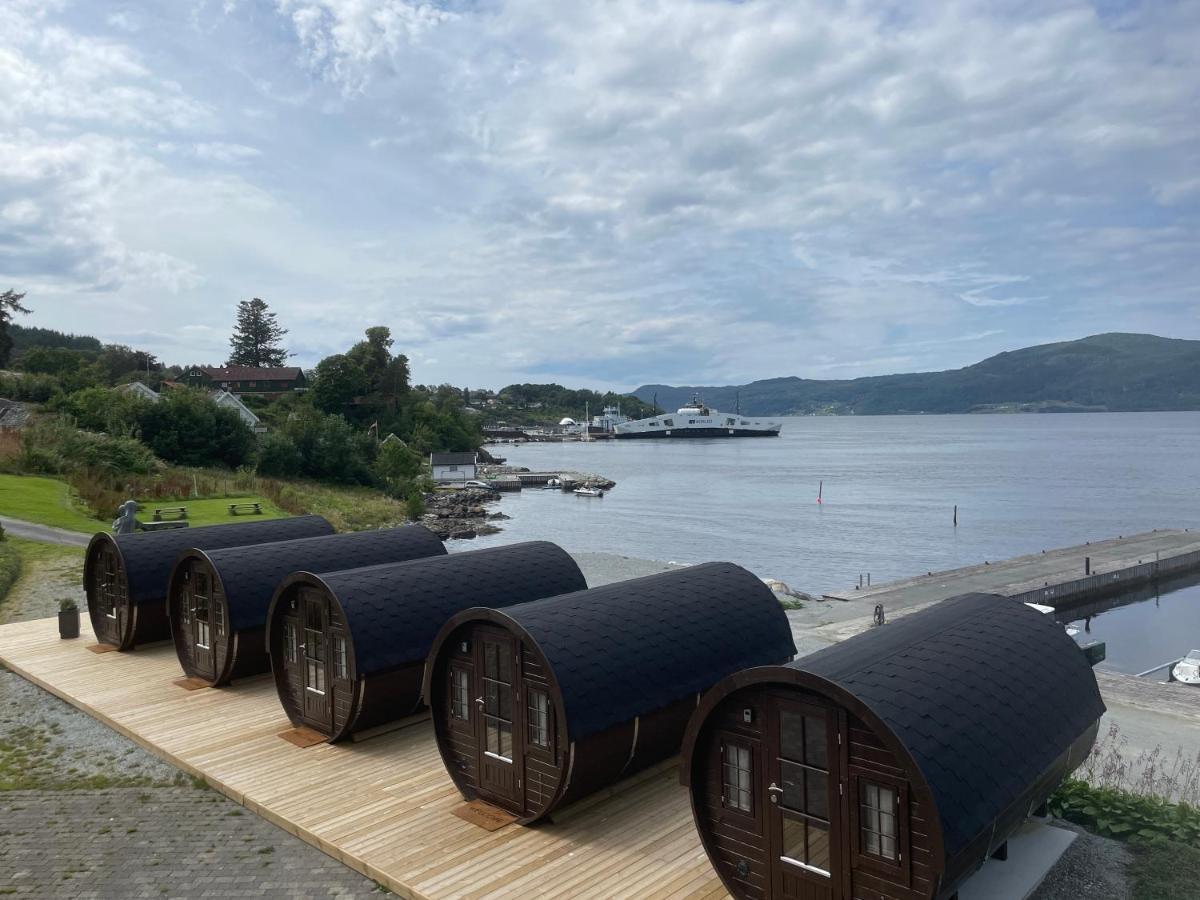 Sleeping Barrel Lodge Smaken Av Ryfylke Event As, Drives Ikke Som Hotell Hjelmeland المظهر الخارجي الصورة