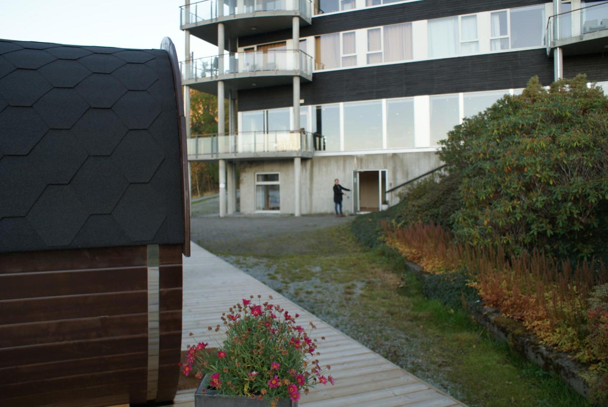Sleeping Barrel Lodge Smaken Av Ryfylke Event As, Drives Ikke Som Hotell Hjelmeland المظهر الخارجي الصورة