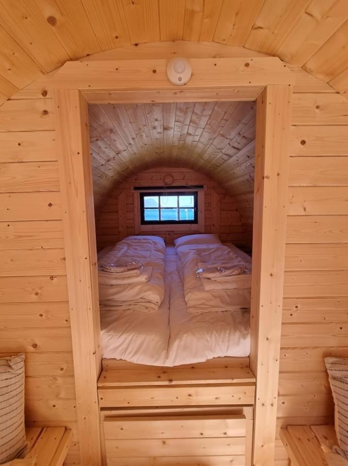 Sleeping Barrel Lodge Smaken Av Ryfylke Event As, Drives Ikke Som Hotell Hjelmeland المظهر الخارجي الصورة