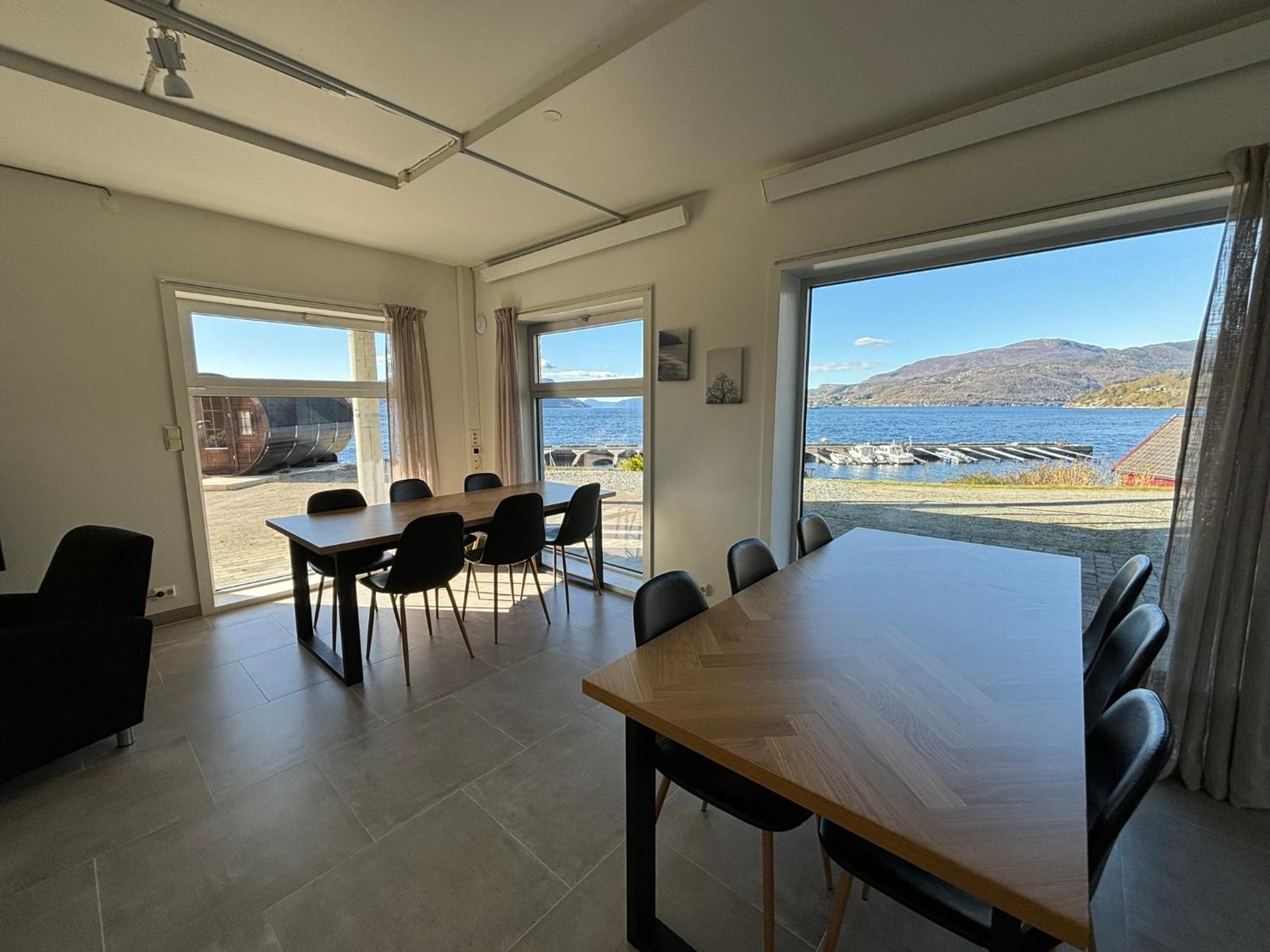 Sleeping Barrel Lodge Smaken Av Ryfylke Event As, Drives Ikke Som Hotell Hjelmeland المظهر الخارجي الصورة
