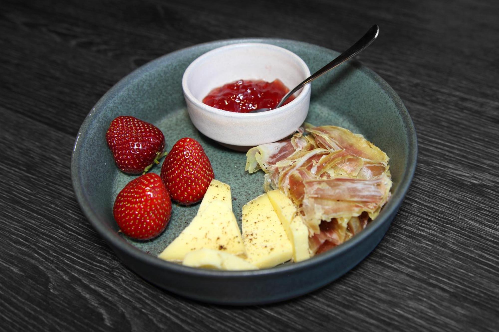 Sleeping Barrel Lodge Smaken Av Ryfylke Event As, Drives Ikke Som Hotell Hjelmeland المظهر الخارجي الصورة